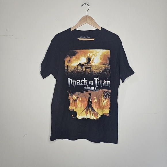 Attack on Titan Graphic Tee Shirt Ripple Junction Size  Large - Picture 2 of 7